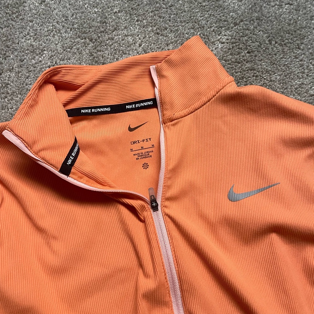 Ribbed Nike Run 1/4 zip